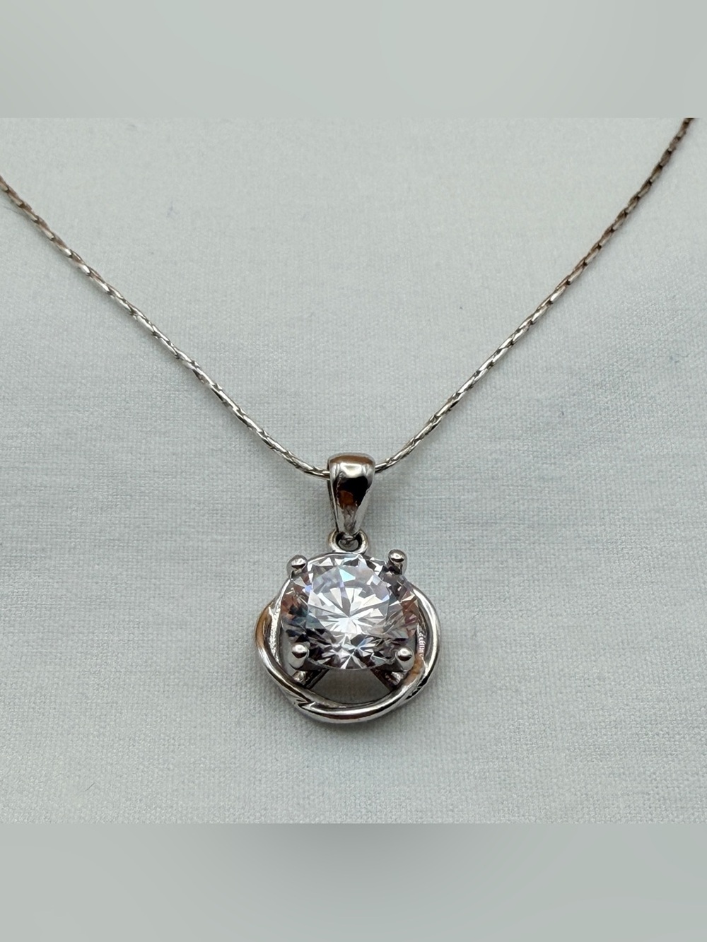 CP-McGinty Jewelers Sterling Silver & Rock Crystal Pendant Necklace 18” Dainty